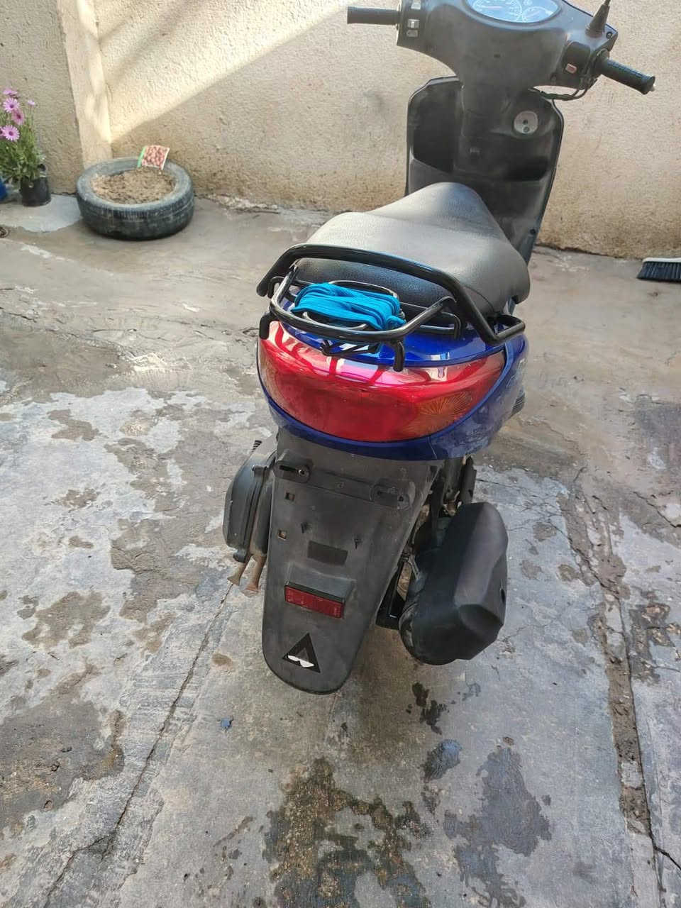السلام عليكم دراجه للبيع اكزز كربلاء الشبانات ***********
السعرمليون 750 وبيها مجال نصيفه كلشي مابيها شئ مفتوح
