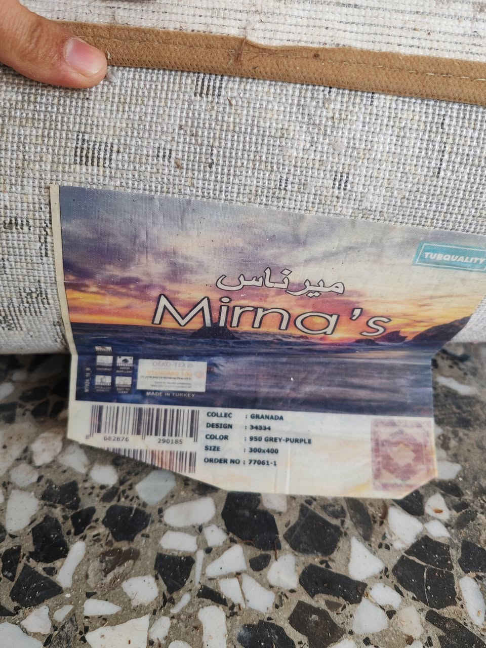 ثنين زوالي للبيع نضيفات قياس 3*4
***********
