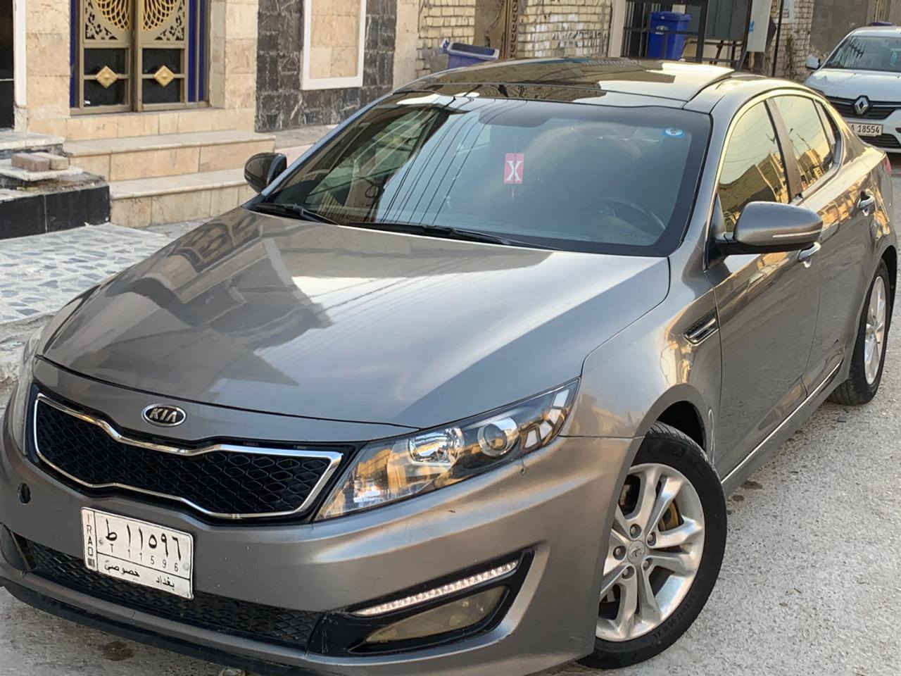 السلام عليكم للبيع أو المراوس
كيا اوبتما 2013 فئه ال vip مكينه 2400 تيربو مكينه وكير جدد حداديتهه كلش ناعمه مواصفات SXL وارد امريكي السياره فول مواصفات لمتدد السياره بيهه صبغ قطعتين بنيد وجاملغ بدون حادث 
 بنوراما بجم لد+ بكلايتات خلفي لد بصمه تشغيل بصمه ابواب هاند بريك بصمه كشنات جلد وكشنات  تتفئه وتبريد خلفي وامامي حاكيه بل تنته تبريد قطعتين مري شفط + كهرباء تحكم ستيرن جهتين شفتات ستيرن شاشه تاب+ كامره خلفيه حساسات امامي وخلفي ماشيا 171 ميل السياره جديده بمعنى الكلمه واحله من الصور 
عنوان السياره بغداد قرب حي اور 
السعر اتصل عل رقم أو تجي واتساب 
الاستفسار ***********سجاد
