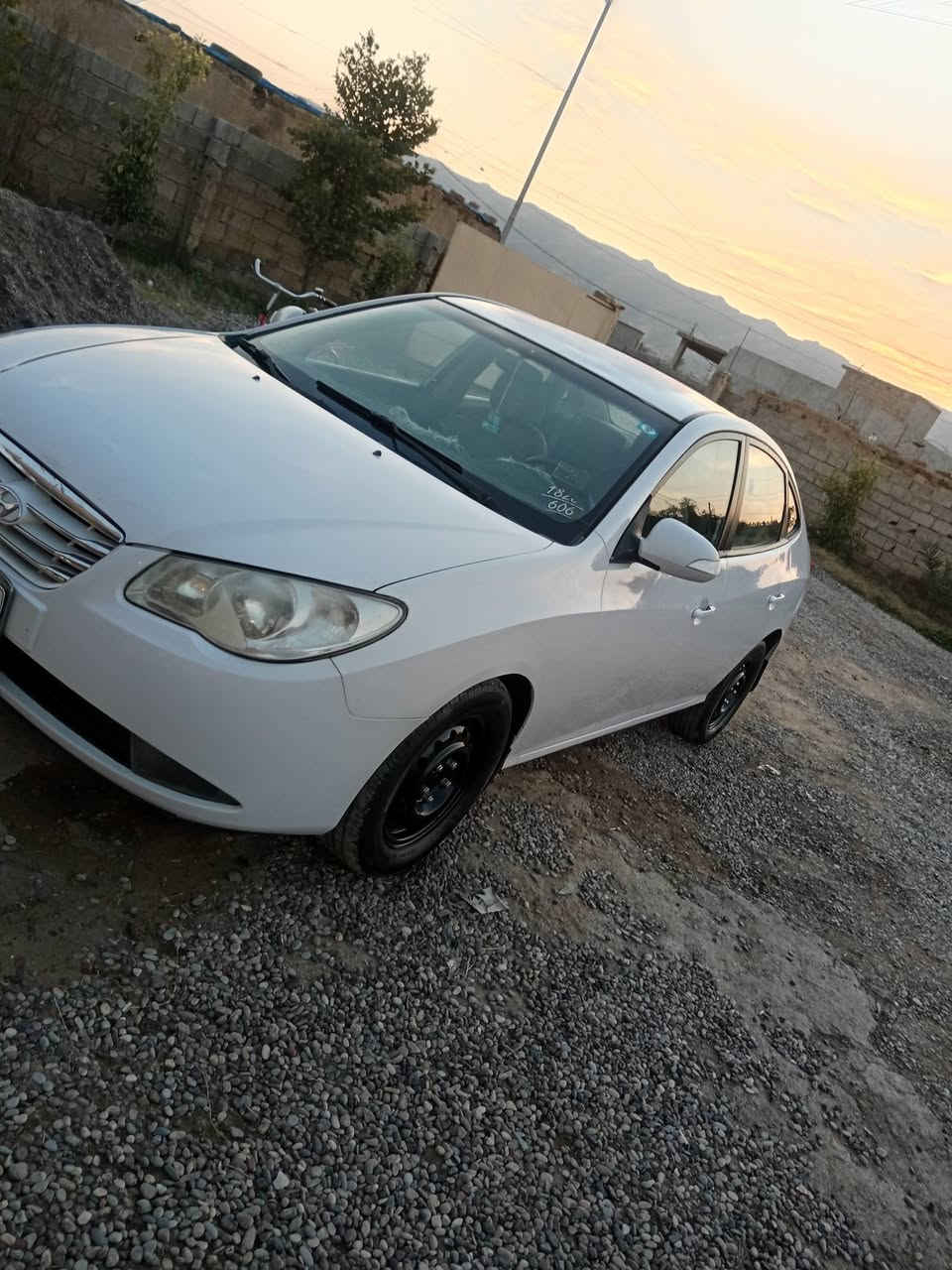 الانترا مديل ١١ رقم كركوك سنويه ٢٩ مشروع وطني بدون صبغ عدا بارد محرك مامفتوح دكشن عالي لاصرف ولا بخار السعر ١١٥ وبيه مجال قليل مكان السياره الشرقاط الساحل الايسر قريه شاطي الجدر رقم الموبايل ***********
