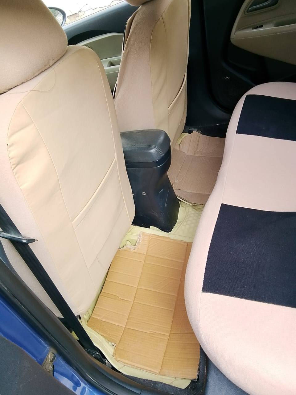 كيا ريو موديل 15 خليجي جاهزة من كلشي تحويل مباشر سنويه ورقم وهزه جدد مكانها سماوة 
السعر 83 وبيها مجال للشراي 
***********
