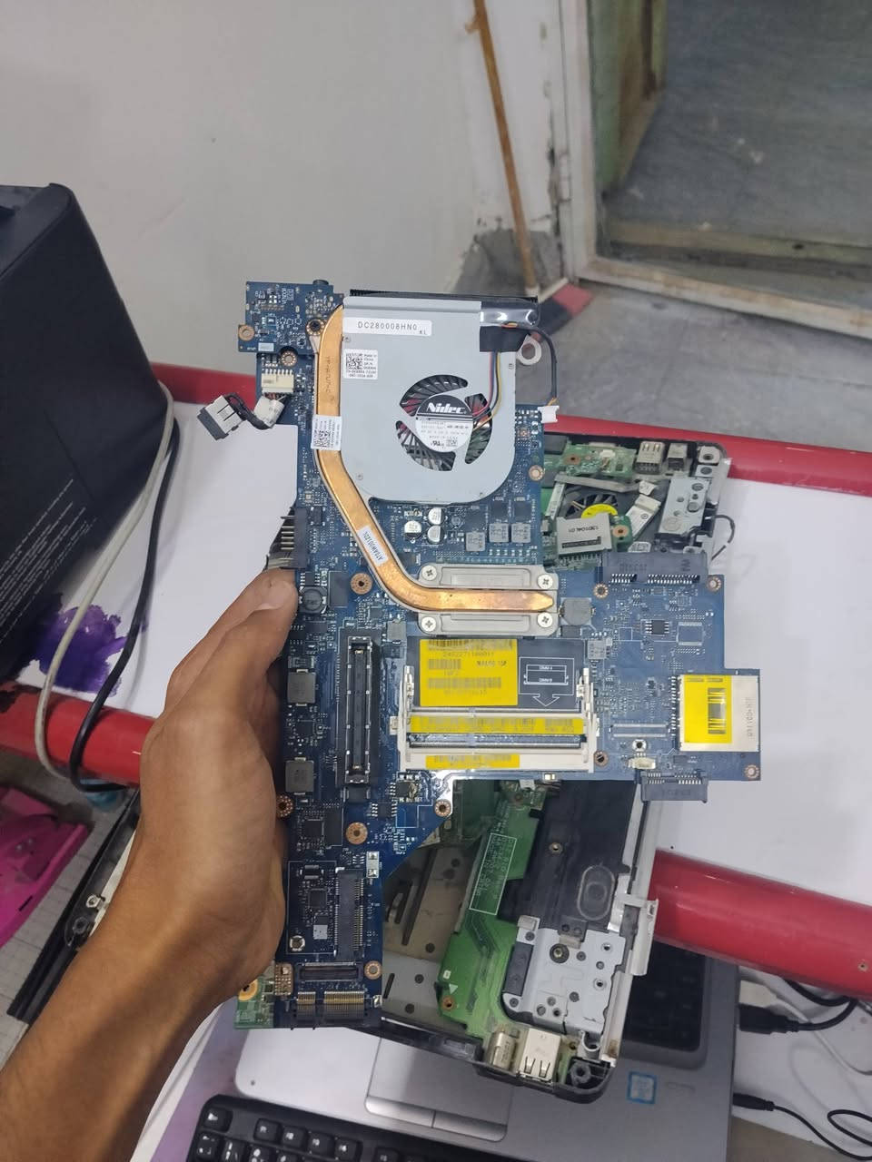 حاسبات شلعه فحم
لابتوبات متروكات يفيدنك قطع غيار او تصلحهن
اغلبهن شغالات الله شاهد بس عوزهن نقوصات بسيطة
الرامات وكروت الشبكة هدية مع الشلعه
سعر الشلعه 150 الف واصل
للأستفسار المراسلة واتساب فقط غير متواجد عالماسنجر
https://wa.me/BMJHPVVRV7SMK1
***********
