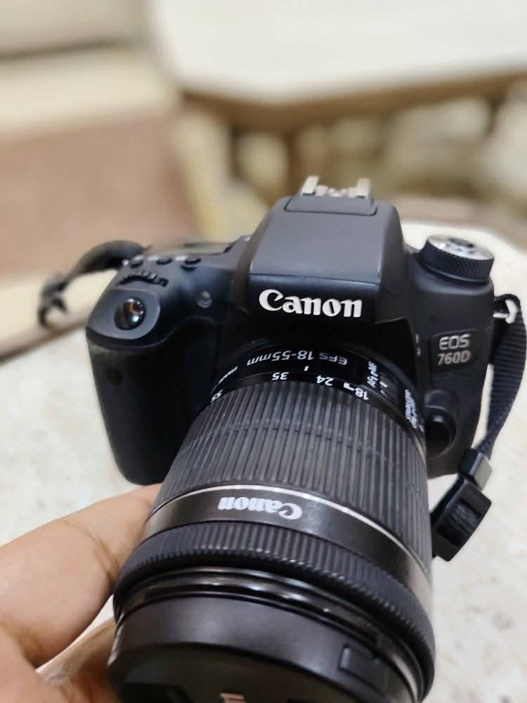 السلام عليكم لاصحاب الدخل المحدود كامره بسعر مناسب
كامره كانون 760D

للبيع مع كامل ملحقات كارتونه موجود شاحنه بطاريتين دقته فول 

تواصل خاص ***********
