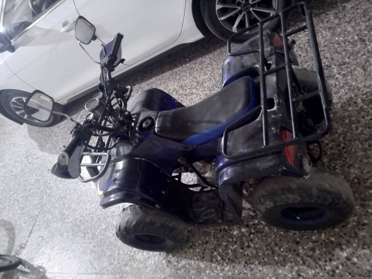 سلام عليكم دراجة رباعية للبيع ليردهة يراسلني عل خاص او يخابرني على هذا الرقم ***********
