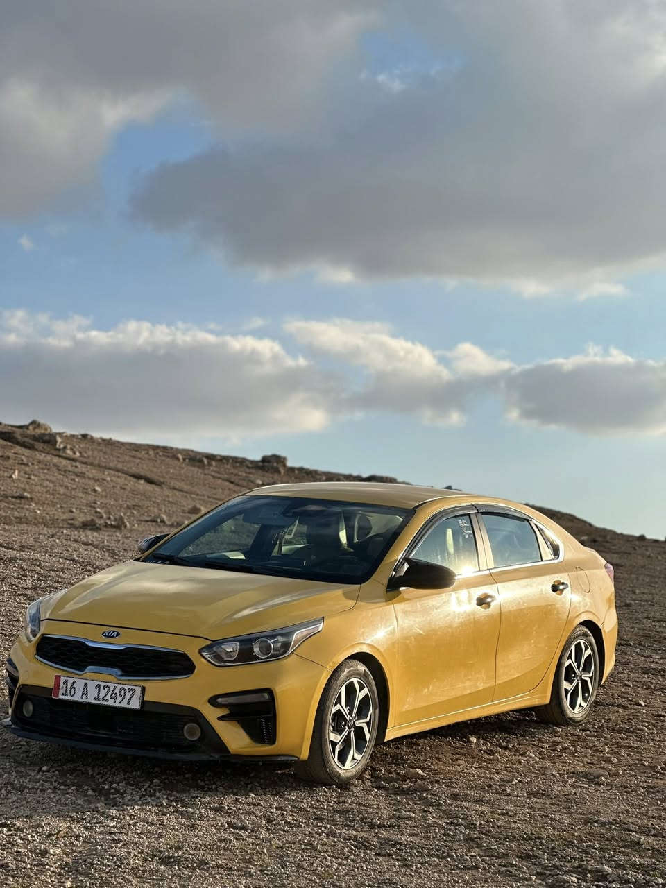 سلام عليكم 👋🏻
كيا فورتي 2020
محرك دوش2000
رقم انكليزي قادسيه باسمي هيئه وغرامه صفر
كير cft كير ومحرك شرط
ثلاث انظمه قياده 
حساس امامي
مثبت سرعه 
تحديد مسار 
من كلشي جاهزه 
ضرر بوند مبدل فقط بيه طخه خفيفه شاصي يمين 
شرط تحويل والوكاله بالموصل
سعر 130وبيه مجال
***********
***********
