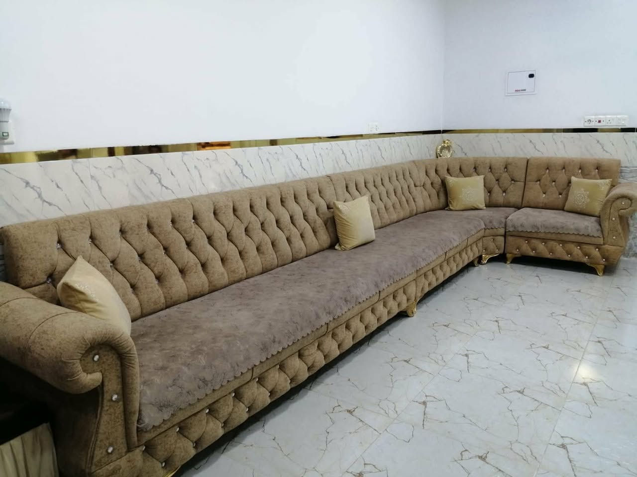 ديوان مستعمل للبيع نضافه 100/100
للاستفسار
***********
***********
يتوفر واتساب
