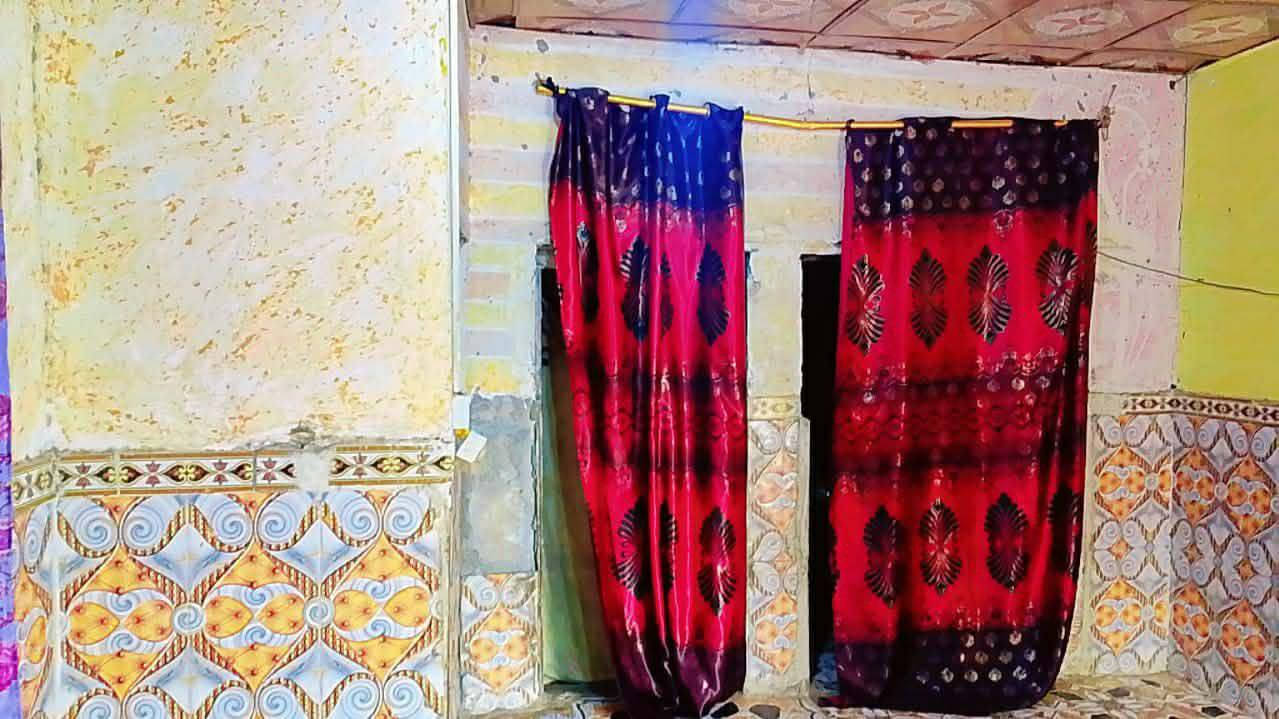 السلام عليكم بيت للبيع في الزبير الشعيبه منطقه الجوية علئ الشارع مدرسه متوسطه وابتدائيه تبعد عن البيت 200 متر البيت بيه قطعه بلخلفي ومساحه كدامه + ماء كهرباء ماتنطفي  بناء قديم غرفتين وصاله وديوان وحمام يبعد عن السوق خمس دقائق السعر 16 وبيه مجال بصيط للاستفسار خاص #عقارات البصره #عقارات


**إذا كنت صاحب هذا الإعلان وتريد حذفه لأي سبب، رجاءا أرسل رسالة إلى الدعم الفني**