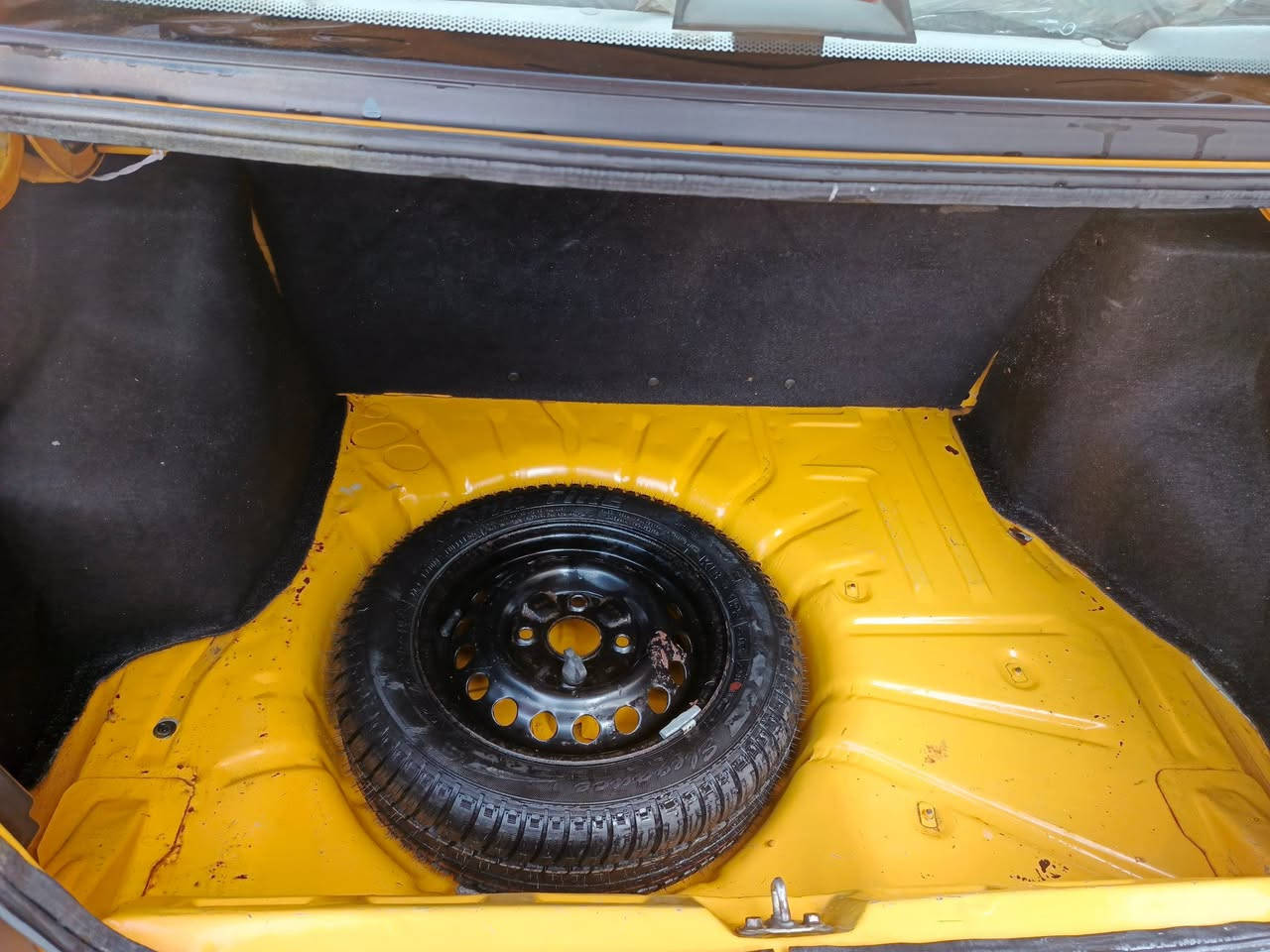 سلام عليكم سايبا ٢٠٢٣ ماشيه ٨٨ ألف بيهه مدكر خلفي صبغ وبيهه بارد باب السايق رقم إنكليزي تحويل للاتصال  ***********
