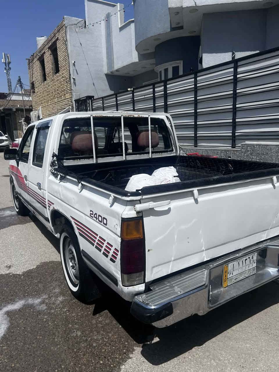 السلام عليكم…
نيسان موديل 93 محرك بلاد كير عادي غرفتها حلوه مصبوغه حزام رقم ذي قار شرط المداور مكانها ناصريه مركز 
  
السعر 40 وبيها مجال للطيبين

***********
