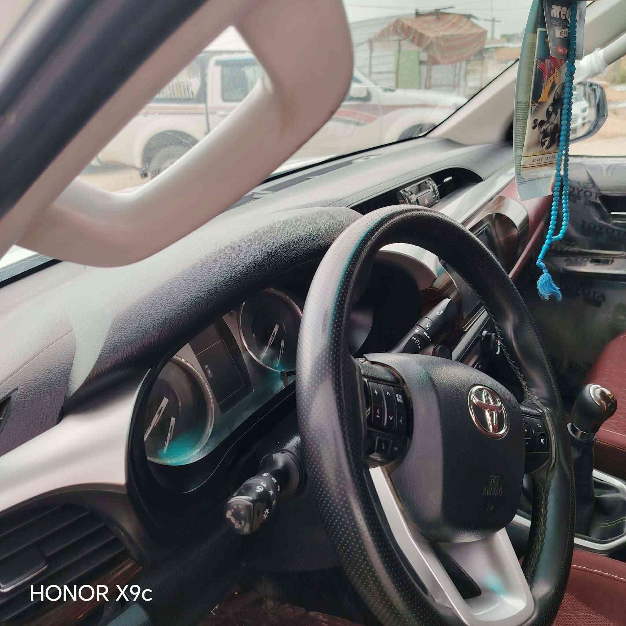 تيوتا فوريل للبيع مديل2023مكفوله كفاله عامه ماشيه ١٢٠الف الاتصال ع رقم ***********السعر خاص المكان السماوه الخضر
