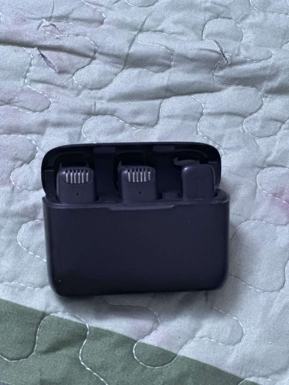 سلام عليكم
نك ماي احترافي 
قطعتين
تشغيل ايفون فقط
يطيني بي سعر 
او مزاد
يوجد توصيل 5 الاف 
للاستفسار والحجز 
***********
