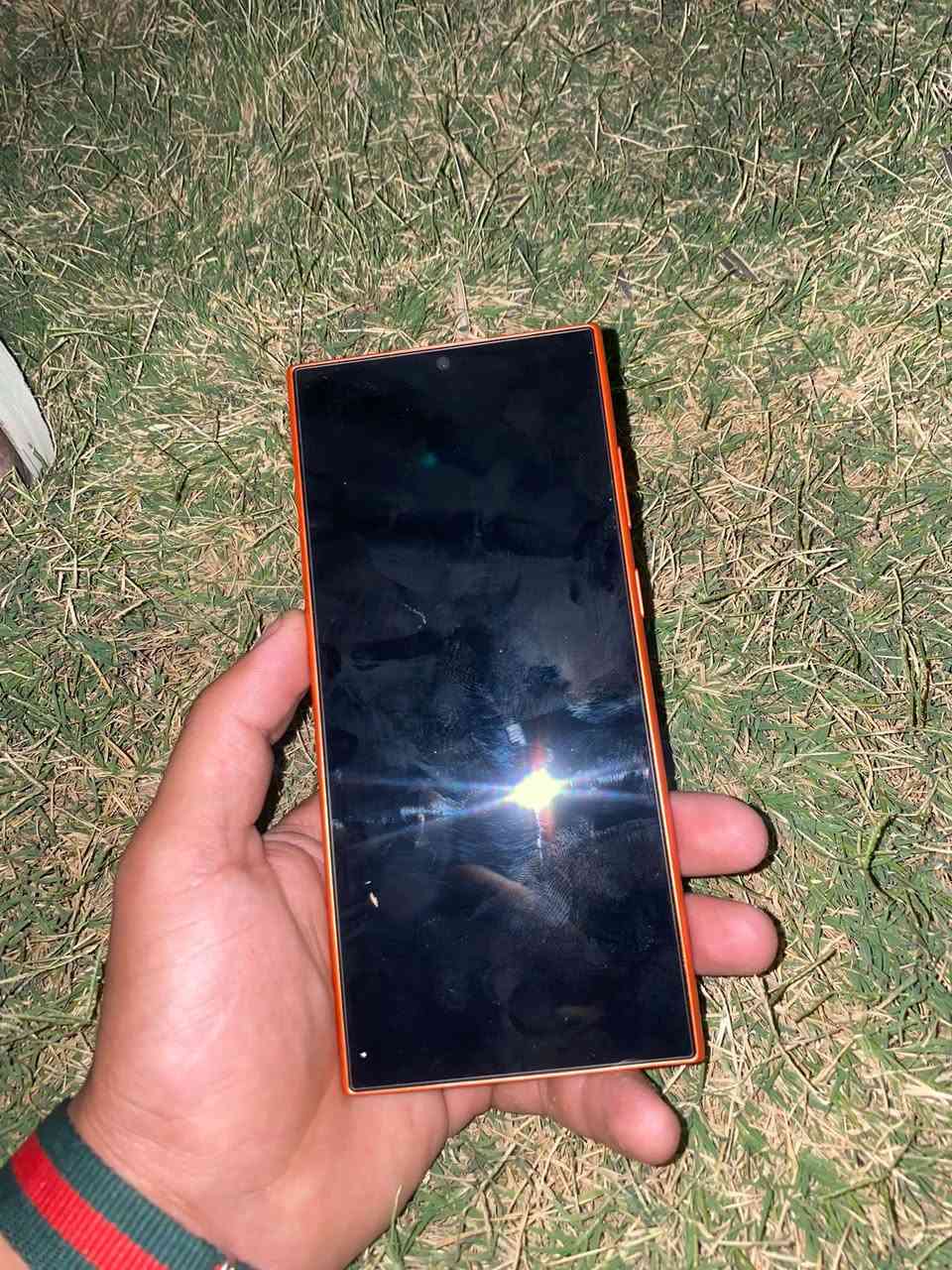 سلام عليكم جهاز للبيع كوكتل c62 جهاز كسر كارتون ما مستعمل ذاكره 128و العشوائيه 16.  البطاريه 5000حهاز خير من الله ونضيف السعر 275وبي مجال اي ستفسار تواصل وتساب *********** رقم صاحب الجهاز  مكلف بل نشر .
