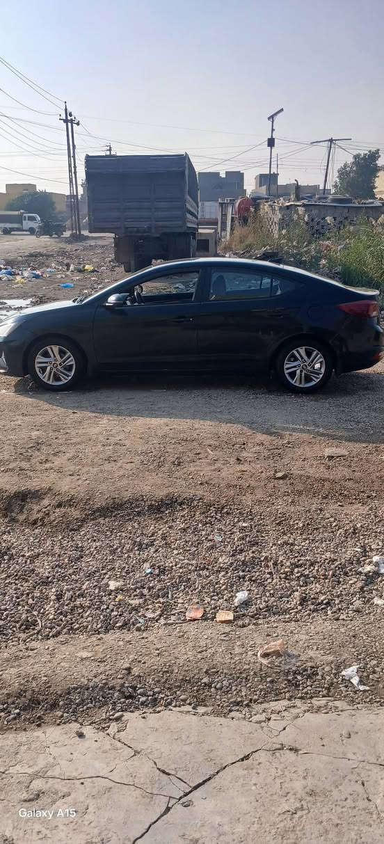 السلام عليكم النترا 2020 وارد امريكي كير ايتي رقم بغداد سعرها 125 وبيها مجال مكاني ابو غريب هذا رقمي ***********
