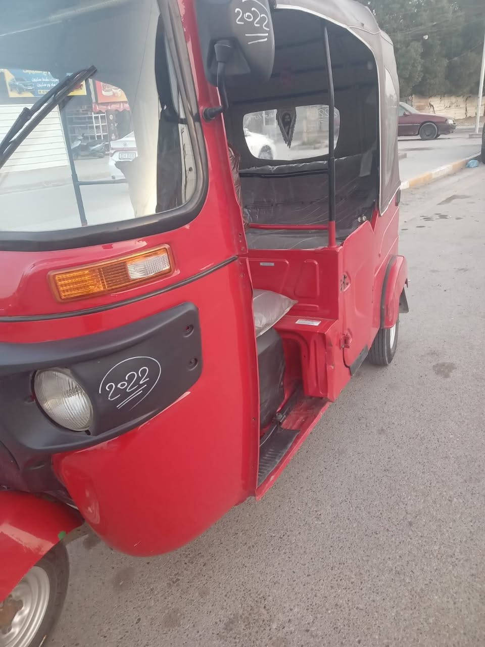 سلاح عليكم تكتك للبيع موديل 22 رقم وسنويه كربلاء تكتك نضيفه كبل للشارع البكان بغداد حي العامل السعر 8500 وبيه مجال بصيط الاتصال ***********
