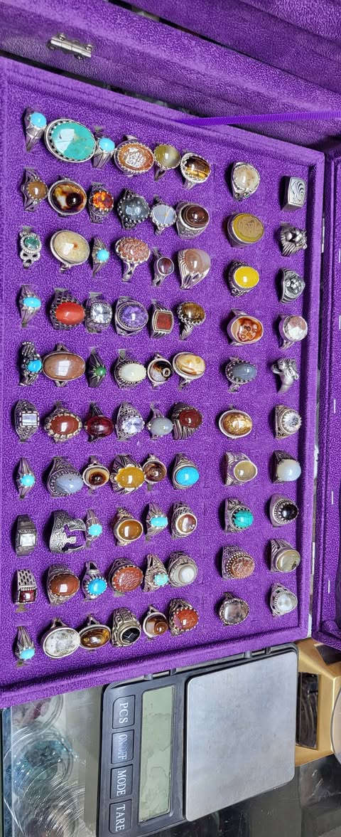 ٤٠٠ خاتم شلع على ٣٥ الف
بغداد المشتل ***********
