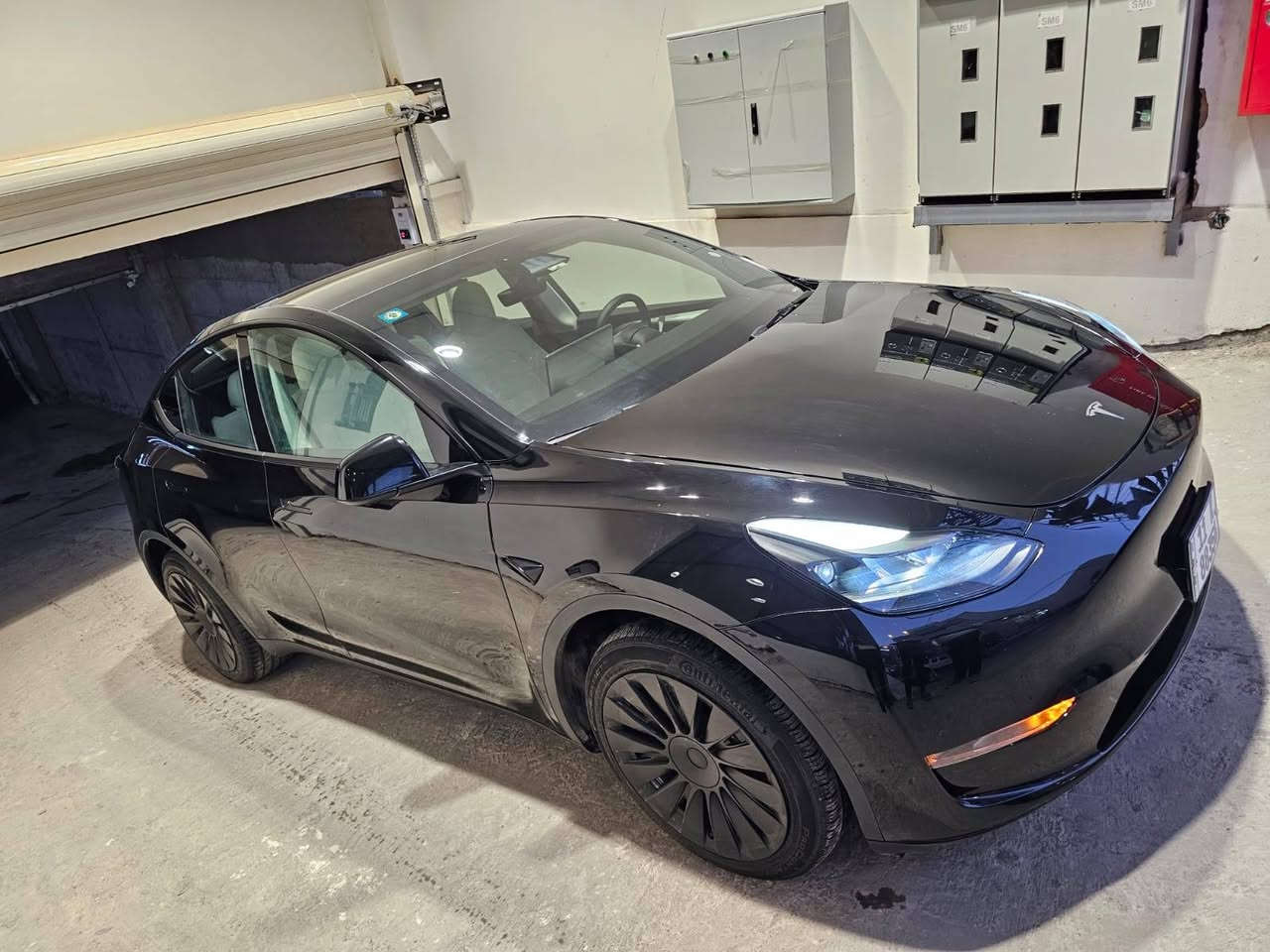 تيسلا مودل Y موديل 2023
Dual Motor Long Range
🔋 المدى الحقيقي تقريباً 480 كم بالشحنة
حادثها بسيط جداً (موضح بالصور)
✔ بدون دواخل نهائياً
✔ الإيرباك الجانبي فقط طاك وتمت المعالجة راجع بلادي
⚙️ جميع الكهربائيات سليمة 100%
🚫 ما بيها أي خلل
🎨 داخلية أبيض (بلاد)
🚗 المواصفات معروفة وكاملة
➕ مع ملحقات:
شاحنة 48 أمبير
أدابتر
🛠️ عليها أدامة كاملة من مركز الباشا
💰 السعر: 21,500
📍 الموقع: بغداد
📞 للتواصل: *********** (واتساب متوفر)
