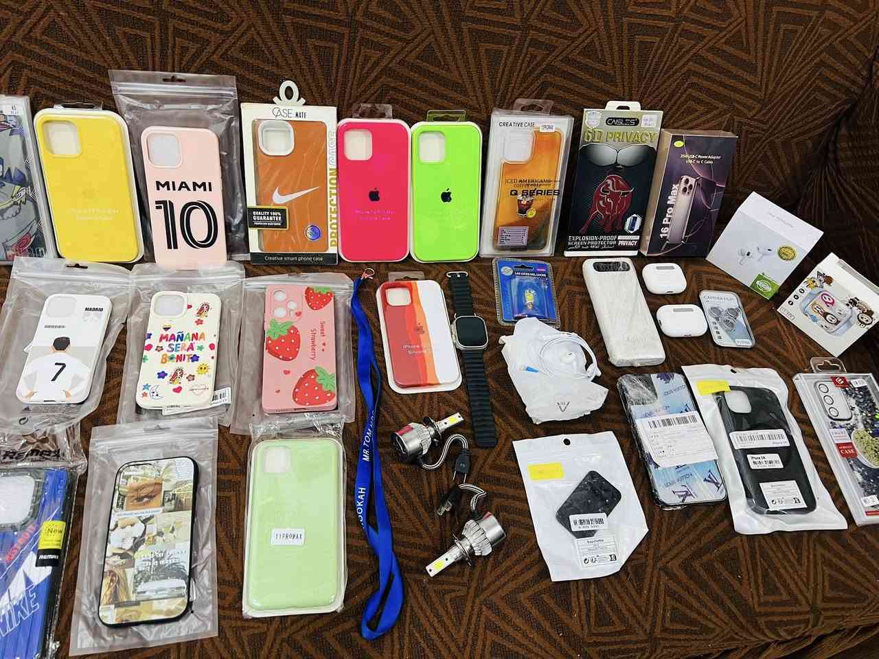 حبايب غراض بالة وجدد اصليات للبيع سعرهن شلع 35الف مكاني بغداد حي القاهرة ***********
توصيل مجاني كافة المناطق والمحافضات

سماعات ايفون 1
ايربود اصلي وتجاري 2
مداليات جهاز عدد 1
كيس سماعة عدد 2
شاحنة ايفون16 برو ماكس اصلية جديدة 1
لاصق ايفون 1
كفرات اجهزة ايفون حديث عددهن 21
كفرات اندرويد 5
مدالية عدد 1
ساعة بالة كوبي يرادلة بس شحن1
لاصق حماية كامرة 15 برو ماكس
كلوبات جوكر سيارت كورية جديد وشغال ع الفحص
مدالية عدد 1
شاحن نقال هوكو بالة1
