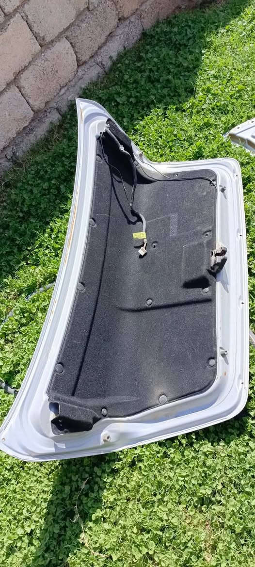 للبيع مال اوبتره موديل 2004 هذا رقم *********** ع واتساب
