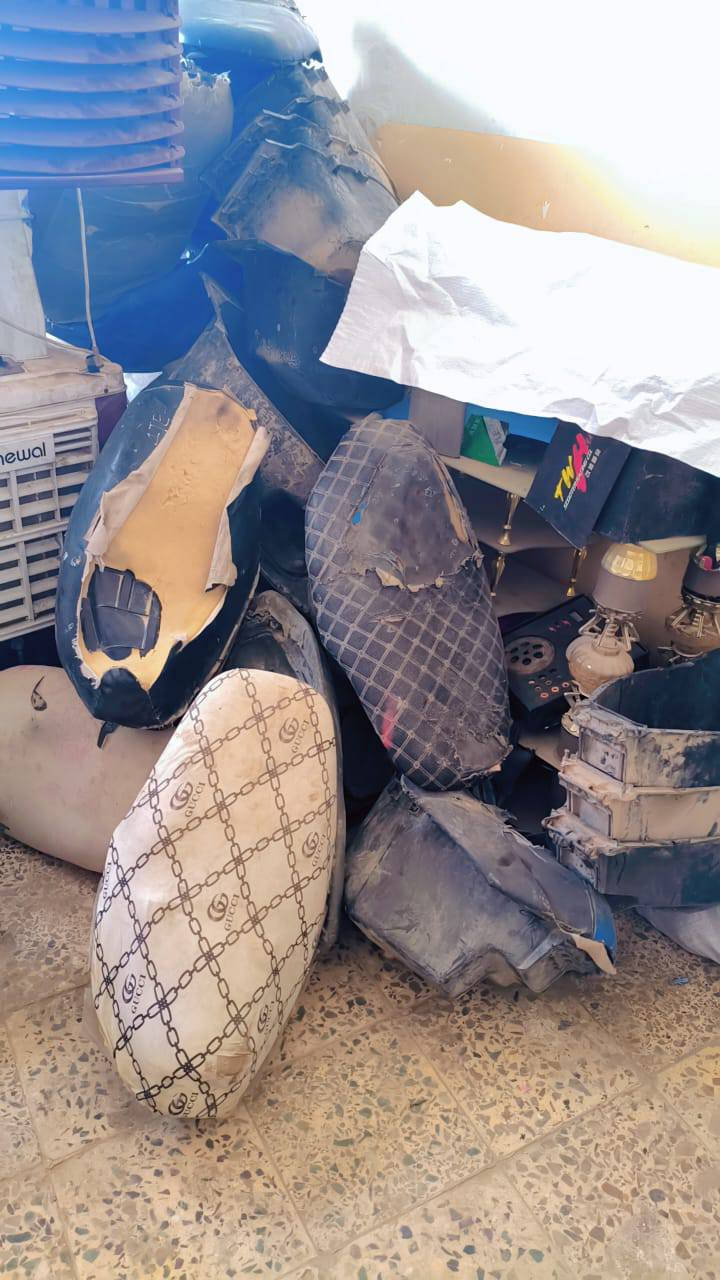 سلام عليكم للبيع ويالة امامية عدد40وجنط عدد40مكاني الديوانية قضاء شامية ***********
