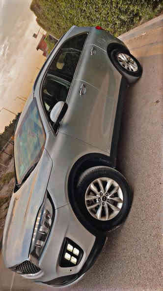 السلام عليكم شباب 
سورنتو 2016 امريكيه بيهة صبغ بنيد وباب خلف السائق (كلير)
مواصفات نص فول 
كشنات تدفئة وتحكم كهرباء 
سبعه راكب 
دفع رباعي 
المحرك والكير بحاله جيدة 
تخم تاير جديد 
السعر 160 ورقه 
الموقع اليرموك 
للاستفسار ***********
