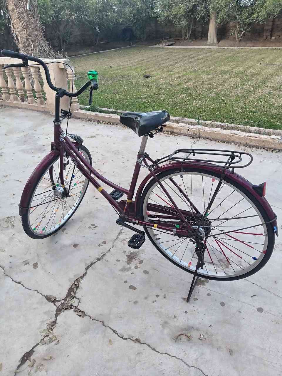 السلام عليكم بايسكل للبيع موزه
حجم 27؟؟؟؟ ياباني اصلي 
الموقع (منطقة العالي) 
السعر 80 
للاستفسار الاتصال على الرقم
***********
