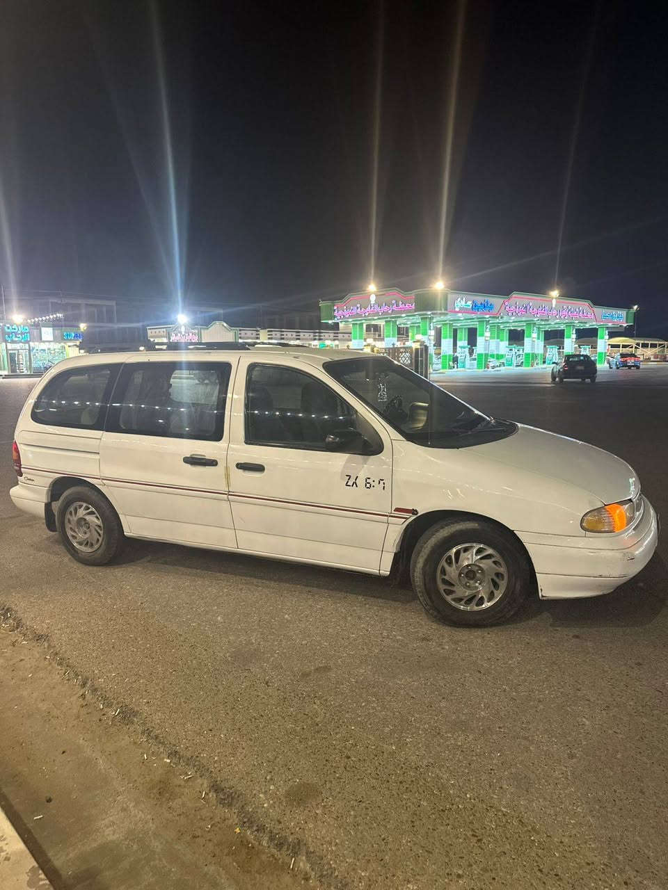 سلام عليكم ورحمه الله وبركاته
فورد وند ستار 95 بغداد 
بلاديه مكينه 3800دكشن فافون
تبريد ثلاث قطع يرادله صيانه سياحي كامله السياره يحتاجلها حساس تي بي اس وزوج تايرات فقط العنوان فلوجه
التواصل فقط واتساب او اتصال
***********
السعر 48 ورقه
