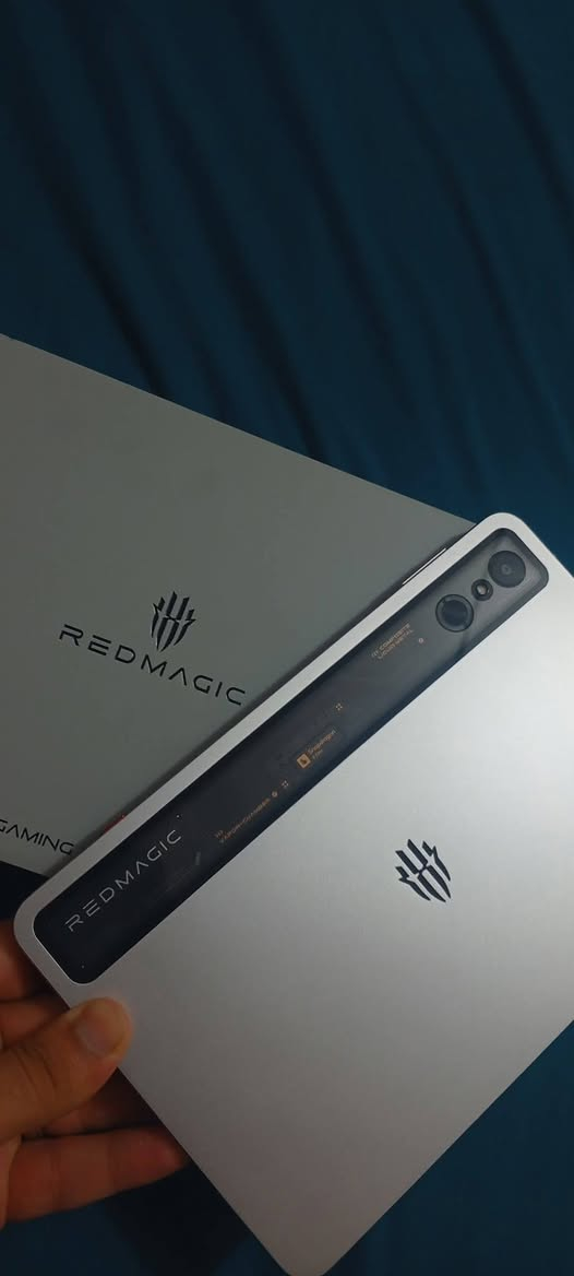 ايباد ريد ماجك استرا
ذاكره 256 رام 12
جهاز مكفول من كلشي 
مستخدم قليل ملحقات كامله 
السعر خاص 
مكاني نجف ***********
