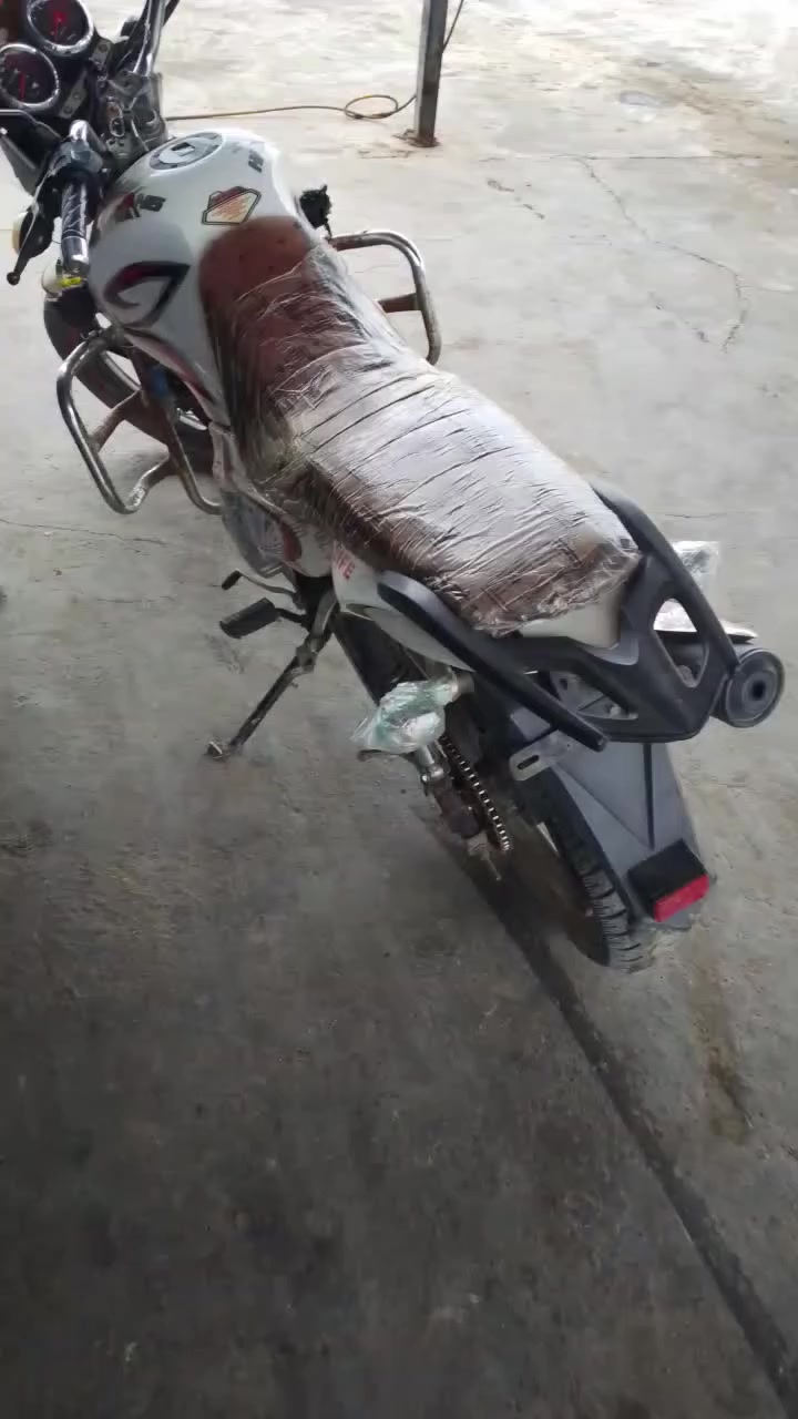 سنگي للبيع موديل 2016كهربائيات شغاله كلهه ماطور ما عايزه برغي محرك 150سعر 700وبي مجال للأستفسار ***********
