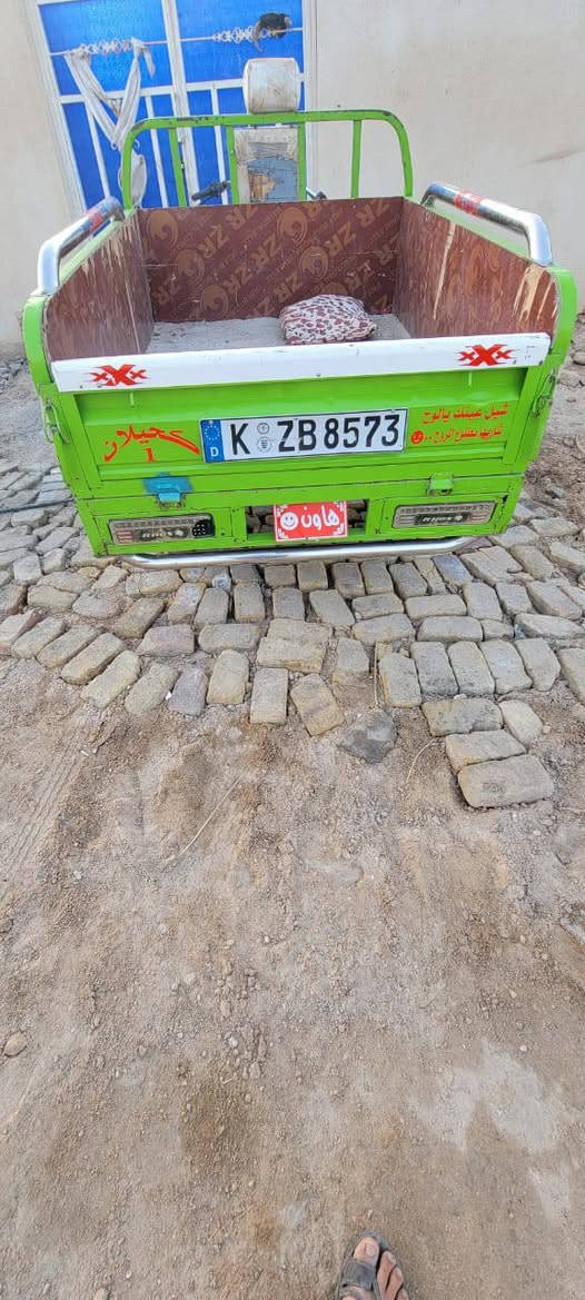 سلام عليكم ستوته 14اصولي اوراق شوفت عينك جديد كهربائيات جديده مضخم بوقيه اكسن لطش 21 تأير ابو لخطه ما ذب عليه ربع مكاني ناصرية مركز سعر 1700وبيه مجال بسيط شراي بخدمته هذه رقمي ***********
