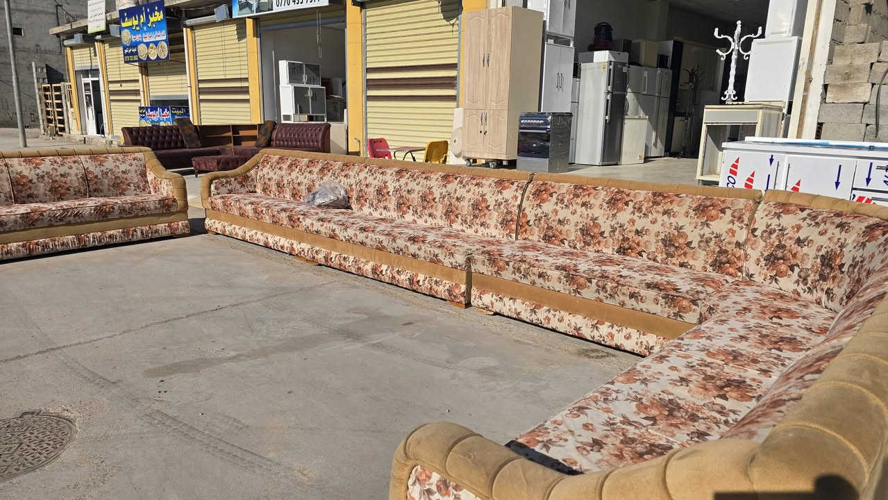 ديوان 16 نفر  شغل ايد قوي نضيفه   (يرهم  مراوس ) 
🌷🌷🌷🌷🌷🌷
اشتري غراض بيت مستعمل تخم ديوان كاونتر ميز طعام غرفه نوم ثلاجه مجمده غساله راسلونه خاص صوره 
🌷🌷🌷🌷🌷🌷
خانقين/ شارع مستودع خلف مركز شرطه ازادي [مزاد المندلاوي]
***********☎️
***********☎️
