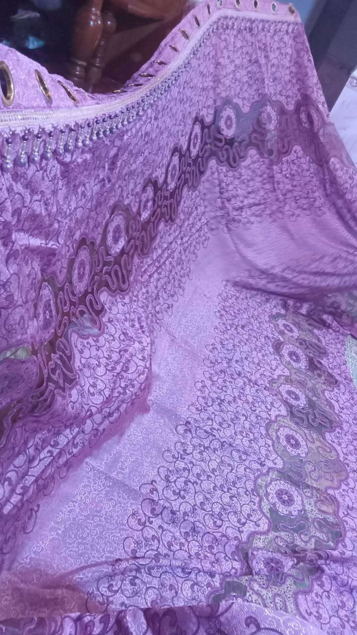 بردات 
السيت الوردي  عدد 3 سعر 50 ألاف 
السيت البنفسجي عدد 2 السعر 25 ألاف
البرتقالي عدد1 مكان مفتوح للمكيف السعر 5 آلاف 
أغطية فراش عدد2 مع تلبيسة مخدة عدد2 سعر 10 آلاف


**إذا كنت صاحب هذا الإعلان وتريد حذفه لأي سبب، رجاءا أرسل رسالة إلى الدعم الفني**