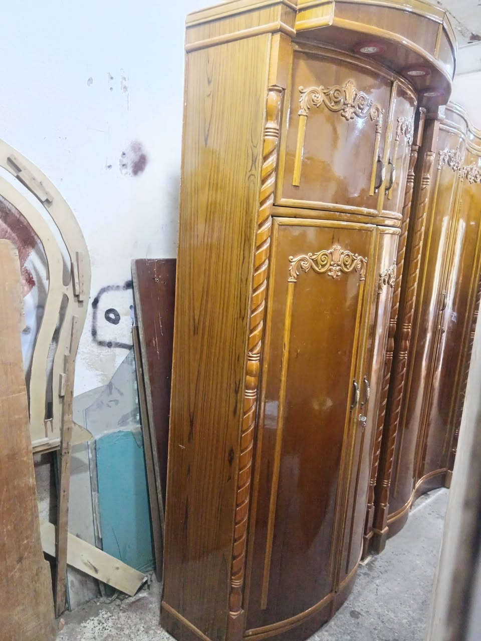 للبيع غرفه صاج ملحق تسكام ٨٥٠ الرميثه مجاور اهل الذهب *********** ابو وهاب النجار
