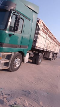 اكتروز 2001حجم 43سيارة جاهزة للعمل رقم انكليزي باسمي تخم تاير تبريد شغ...