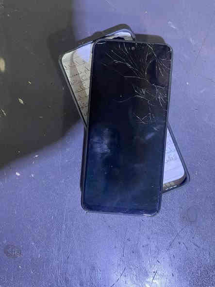 السلام عليكم ريدمي 10s الجهاز حلو
الذكره 128

الرام 8

بي كسر مثل ما موضح 

بل شاشه

بوبجي 60 افريم 

السعر 80 

***********
