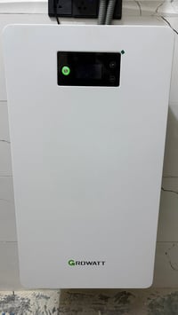 منظومة شمسية • انفيرتر GROWATT ٦ كيلوواط • بطارية ليثيوم ١٤ كيلوواط