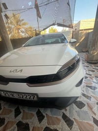 سيراتو 2023خليجي  فول مواصفات 1/1  ماشية 36 ألف  كفاله عامه من بارد وص...