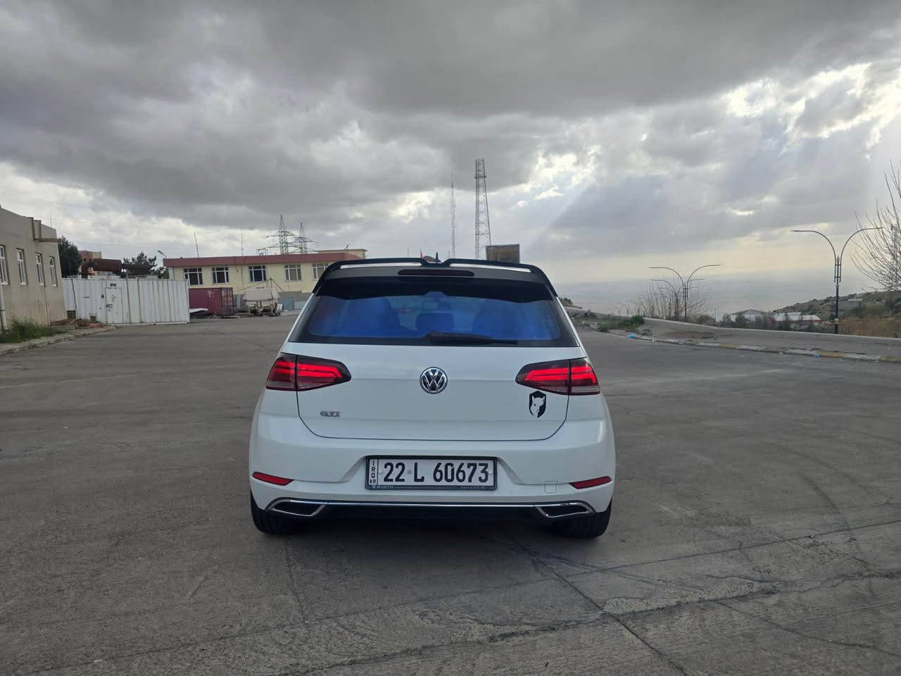 كولف tsi ٢٠١٩ مةكينة ١.٤ توربو  گیر حادی سةيارةكة بي سبوغة يةك چاملغي لأي سةياق گۆراوە بە بیلاد بی دەحم بي ژوري بي ايرباگ سەیارەكة هەتار بلي خاوين و بي مةسروفة تةقةو رةقة و هةمو گیانی بەشەرت تازە سیرڤس كراوة      *********** شقلاوة, أربيل
