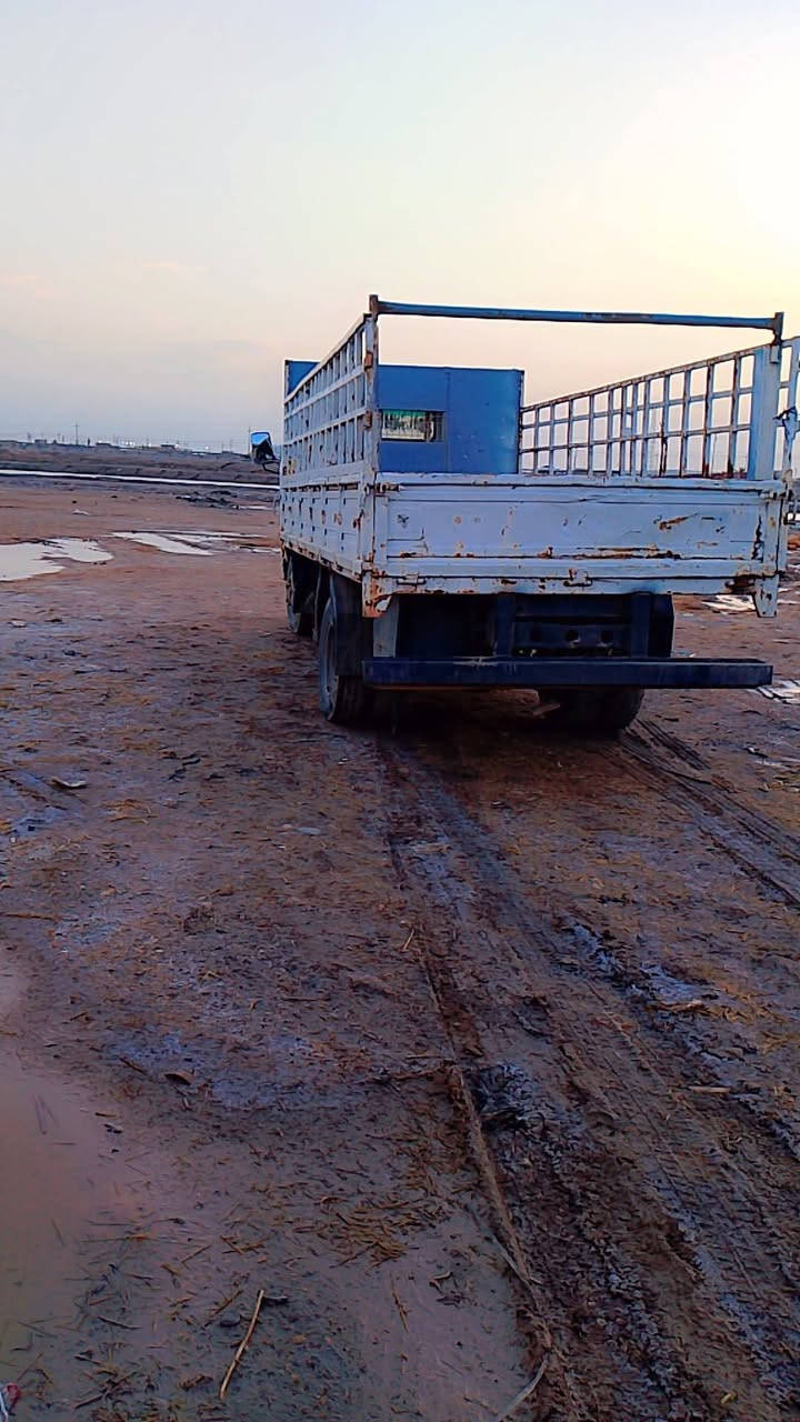 سلام عليكم داينه اللبيع نتصال علئ هاذ رقم (***********)
