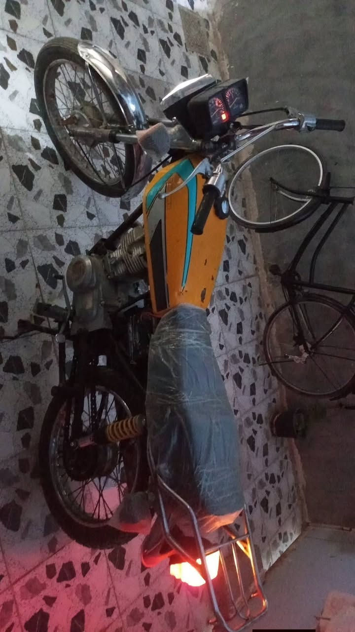 دراجه اوراقه ضايعه كلك اتكفل عشاير وسرقه  ارشا موديل 18 شاصي عالي دراجه حلوه وكامله كهربايات كله شغاله مكينه ناعمه شلعه ومعدل سعره ب325وبيه مجال بسيط 
حك الجيه
كلشي ما ناقصه. بس جبنه ما عندي مجال ابدله.✨   مكاني حله ابو غرق. 
الشراي يتصل ***********‬‏ جوه ال300ما ابيع
