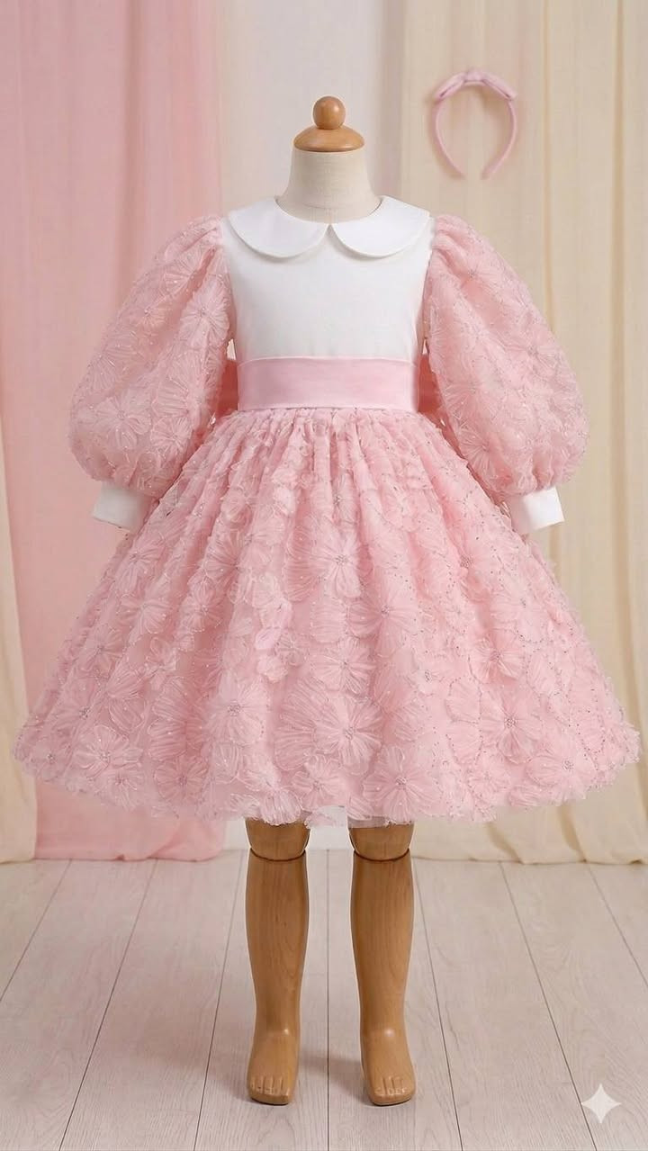 🔥 جديد وحصري عندنا 🔥
موديلات فساتين أطفال بقماش كيبور أوروبي مجسّم شغل راقي وأنيق يجنن ✨
🎀 الألوان المتوفرة:
🩷 الوردي
🟣 البنفسجي
🟢 الفستقي
⚪ الأبيض
🔴 الأحمر
🟡 الأصفر
🔵 السماوي
👗 الموديلات المعروضة خاصة بنا وتنفيذنا حصراً
👶 الأعمار من سنة إلى 6 سنوات
📩 طريقة الحجز:
إرسال صورة الموديل + اللون المطلوب + عمر الطفلة.
🚚 متوفر توصيل إلى جميع محافظات العراق
✨ خلي طفلتك أميرة بفستان مميز وأنيق ✨
هاشتاكات:
#فساتين_اطفال
#فساتين_بنات
#خياطة_اطفال
#تفصيل_فساتين
#فساتين_العراق
#كيبور_اوربي
#ازياء_اطفال
#تفصيل_حسب_الطلب


**إذا كنت صاحب هذا الإعلان وتريد حذفه لأي سبب، رجاءا أرسل رسالة إلى الدعم الفني**