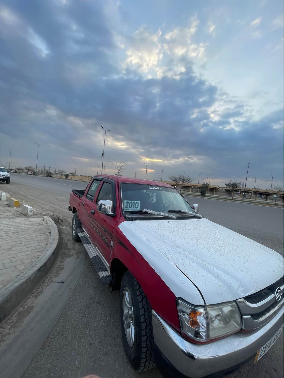 دیر مودیل 2010
گیرومەکینە بەشەرت
برانەوە بەشەرت
سەنەوتازەیە 2030
کوبوونی بەنزنی هەیە 
سەیارەکە بی تەقەو رەقەیە
هەموو ژیریم گوریوە 
جوارتایە تازەیە
سەیارەکە عامە بوویاخە
سیارە مالی خوومە 
هەموو گیانی بەشەرت شمشمل, السليمانية


**إذا كنت صاحب هذا الإعلان وتريد حذفه لأي سبب، رجاءا أرسل رسالة إلى الدعم الفني**