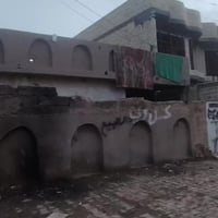 بيت للبيع • ٢٠٠م • شارع المحكمه