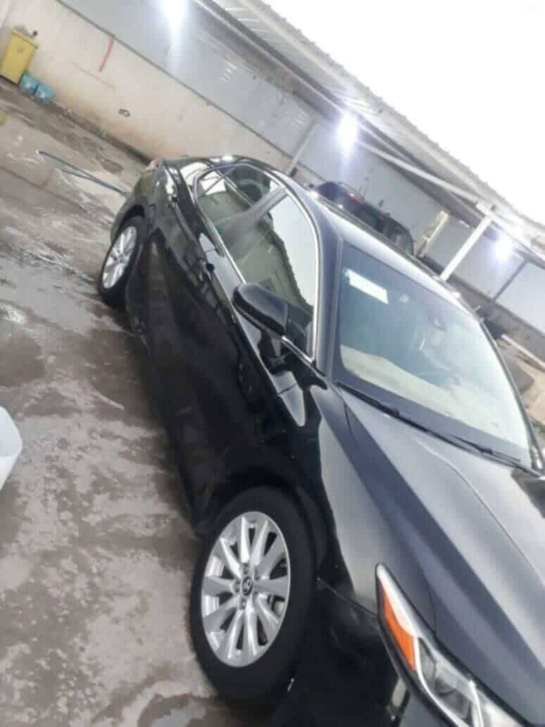 كامري LE
2019
الضرر بنيد وبارد جاملغ 
السعر 16500
***********
