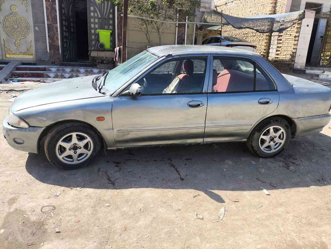 السلام عليكم 
بروتون 2005  اوتوماتيك تبريد 
تبخير قليل بالمحرك
الاتصال على هذا الرقم
***********
