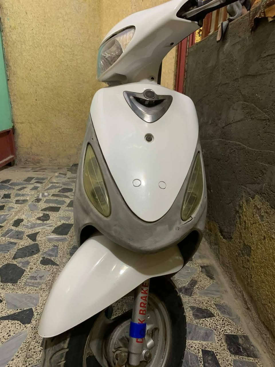 سلام عليكم دراجه دراجه ماكس منغولي دراجه كامله مكمله اكفلك مكينه أو شاصي كفرات كامله بيه مشلعه أو معدل بس الكلج ألمامي تعبان شويه أو الكلجات مامفتوحات عله وضعهن مالات الرنبه الرقم *********** الرقم مابي واتساب خاص هم موجود
