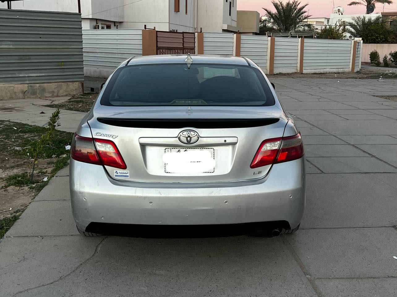 للبيع
تويوتا كامري 
موديل2009 
وارد امريكي 
كلين 
كفاله عامه السونار 
رقم بغداد دولي الجديد 
مواصفات LE
ماشيه 164 الف 
 

***********
