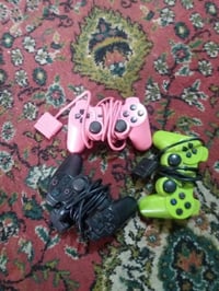 بلي 2 لبيع كامله ملحقاته بس الفيشة لي تشكل بل بلازمه يرادلهة تبديل ويا...