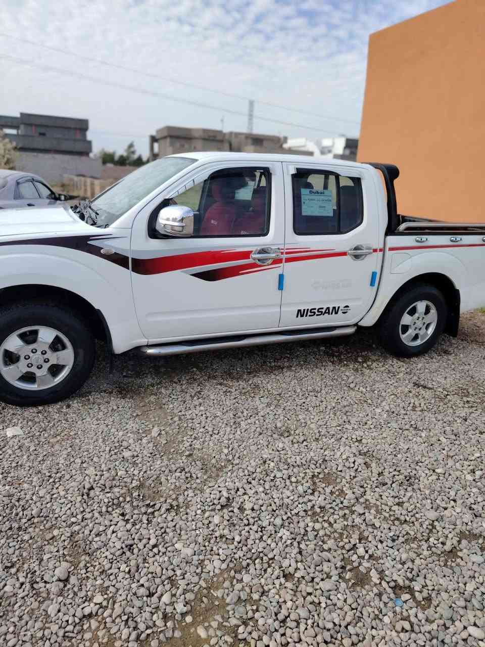 سياره للبيع نيفاره نضيفه
بس سنويه صاقطه للاستفسار اتصل عل رقم 
‏‪0772 484 2438‬‏
