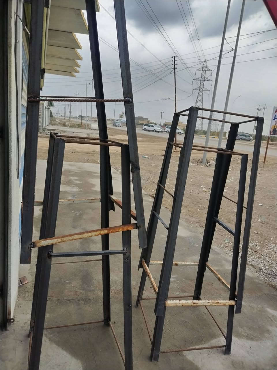 سكلات أبراج عدد (10)للبيع (6) 2م و(4) 1.5م تسكام جديد الاتصال على الرقم ***********،،، ناصرية
