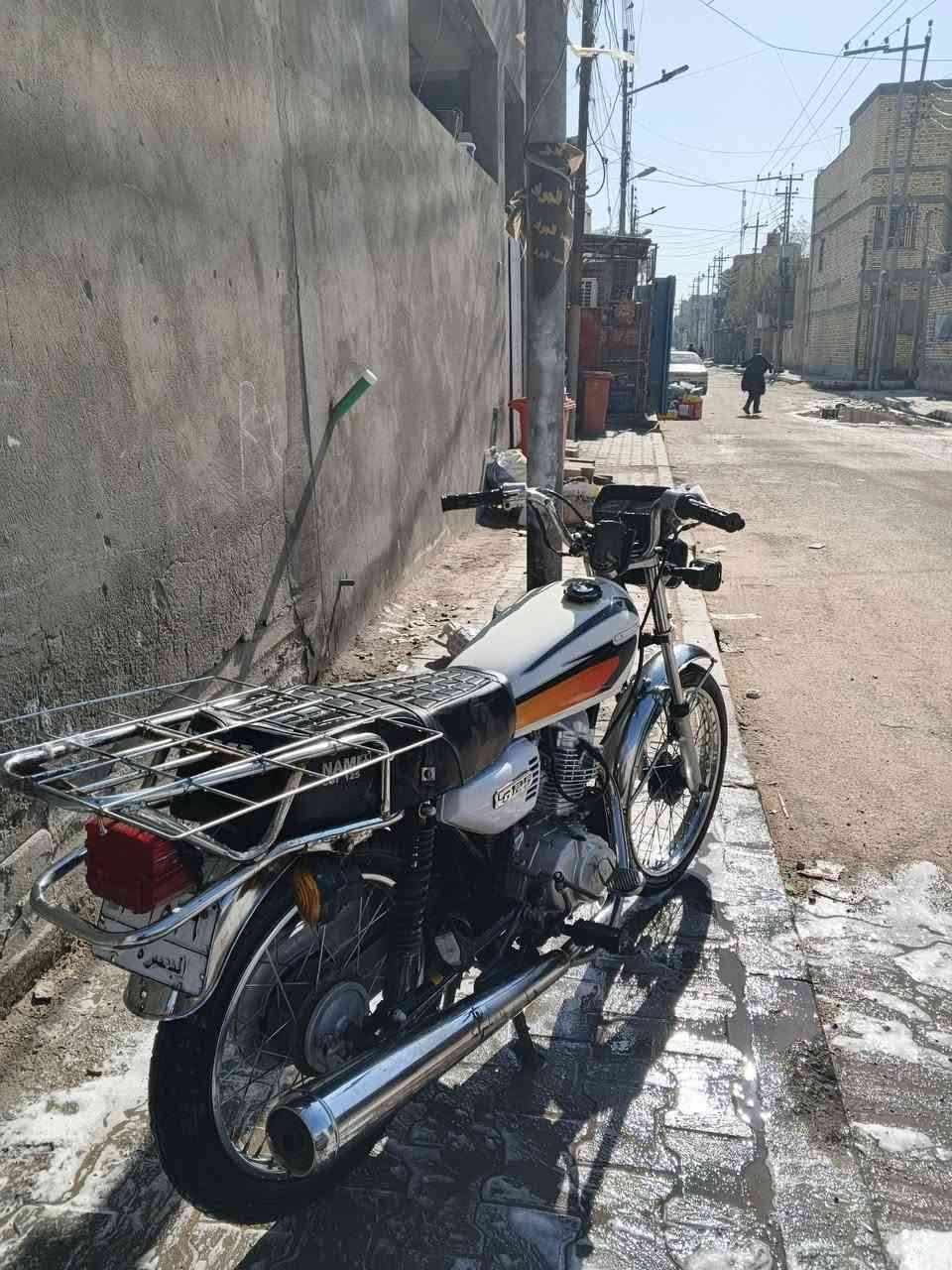 سلام عليكم دراجه نامه البيع مديل21 رقم وسنويه الى2028 دراجه حلوه نضيفه مكينته لا تنقيص ولا دخن مكان بصره حيانيه سعر1600 بيه مجال رقم***********
